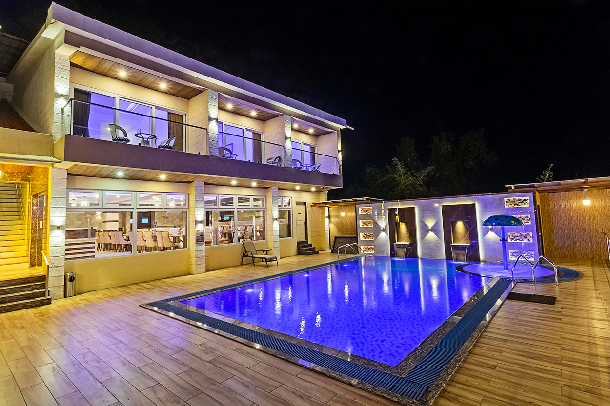Best Resort Hotel in Panchgani for Family & Couples Casa Majestic Resort