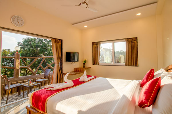 6 Bedrooms Luxurious Villa at Panchgani Near Bhillar