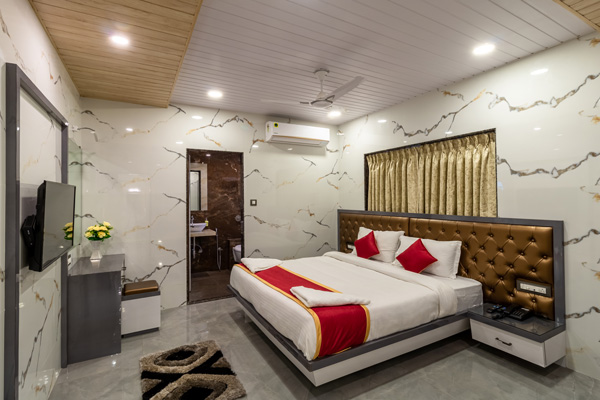 2 Bedroom Apartment Casa Majestic Resort Panchgani Iris Room