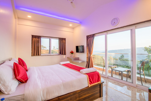 6 Bedroom with Indoor Pool Lantana Villa Panchgani
