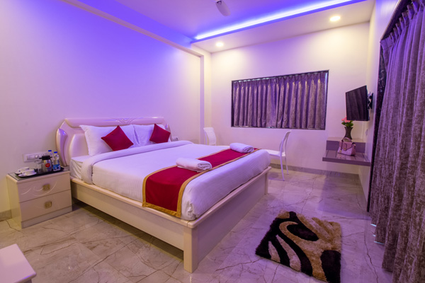 Casa Majestic Resort Panchgani Tithonia Villa - 6 Bedrooms Luxurious Villa