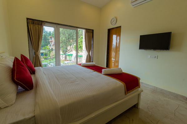 6 Bedroom Villa with Indoor Tithonia Villa Casa Majestic Resort Panchgani